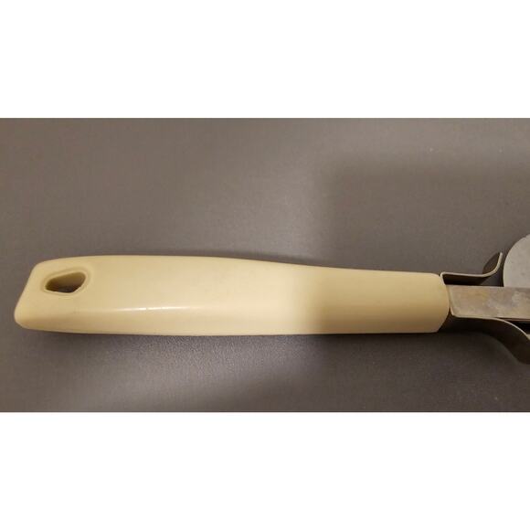 Vintage Ekco Pizza Cutter/Wheel/Slice Ivory Handle Stainless Steel USA - 8" (in) - Picture 7 of 7
